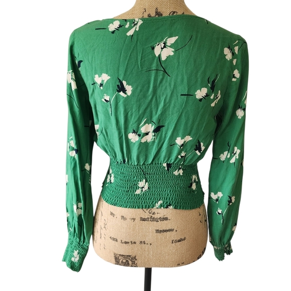 Abercrombie & Fitch Green Floral Smocked Crop Top - XS - Picture 6 of 9